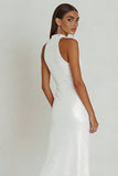 Robe blanche Bateau à fourreau pailletés scintillantes