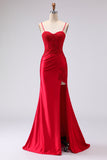 Longue robe de bal de bal brodée en satin rouge en dentelle dans le dos, fendue