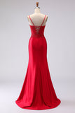 Longue robe de bal de bal brodée en satin rouge en dentelle dans le dos, fendue