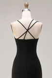 Robe formelle longue à bretelles fines en satin à fourreau noir avec fente