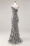 Robe de bal longue de bal argentée argentée à paillettes et sirène à une épaule avec fente