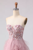 Robe de bal rose sans bretelles à perles à volants et longue robe de bal