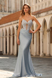 Corset sirène sans bretelles bleu poussiéreux en satin longue robe de bal avec perles