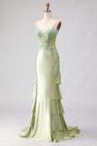 Robe de soirée sirène longue bustier perlé vert clair à volants et dos lacé