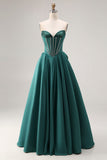 Corset longue longue-forme perlée en satin vert foncé en ligne A avec un nœud