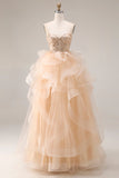 Robe de bal longue en organza sans bretelles en A A-Line au champagne avec volants