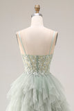 Longue robe de bal en tulle vert poussiéreux en ligne A à bretelles fines Corset avec volants