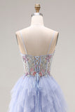 Robe de bal longue de bal en tulle appliquée à plume légère avec brides fines et volants