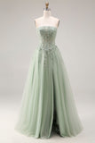 Corset de bal longue en tulle vert poussiéreux sans bretelles appliquée avec fente
