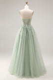 Corset de bal longue en tulle vert poussiéreux sans bretelles appliquée avec fente