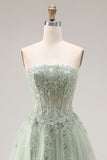 Corset de bal longue en tulle vert poussiéreux sans bretelles appliquée avec fente
