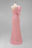 Robe longue de demoiselle d’honneur rose rose rose à fleurs, une épaule, avec un nœud d’honneur
