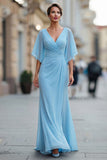 Chiffon bleu ciel A robe de mère de la mariée à col en V avec manches