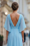 Chiffon bleu ciel A robe de mère de la mariée à col en V avec manches