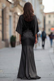 Robe noire de la mère de la mariée à la sirène noire froncée avec manches