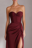 Robe longue en satin à fourreau bourgogne