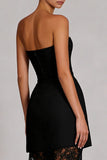 Robe longue en satin noire bretellée sans bretelles avec dendelle