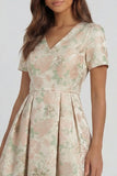 Robe d'invitée de mariage midi imprimé floral bleu et blanc ligne A manches courtes