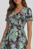Robe d'invitée de mariage midi imprimé floral bleu et blanc ligne A manches courtes