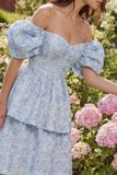 Robe midi à étages jacquard bleue décollée sur l’épaule