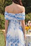 Robe midi en tule fleur bleue, ligne A, décollée d’épaules, corset avec fente