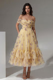 Robe midi en tulle jaune à fleurs dénusées avec volants
