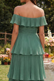 Robe midi en chiffon d’eucalyptus plissée à étages décollée sur l’épaule