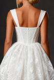 Corset blanc à col carré en dentelle Mini Graduation
