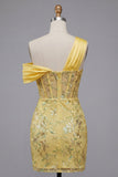 Robe de rentrée à la maison à fleurs transparente corset jaune bodycon, une épaule et des paillettes