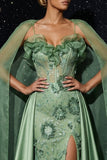 Robe de soirée sirène à volants à brides fines fines vertes broderie, corset à volants