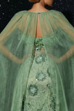Robe de soirée sirène à volants à brides fines fines vertes broderie, corset à volants