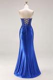 Robe de soirée longue vert foncé satin sans bretelles appliquée avec fente