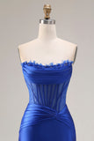 Corset sans bretelles en satin bleu royal longue robe de bal avec fente