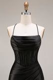 Robe longue de cérémonie sirène à bretelles fines en satin noir avec fente