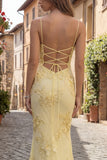 Robes de bal longues à anneau jaunes à bretelles fines broderie florale avec de longues robes de bal avec lacet dans le dos