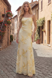 Robe de soirée longue jaune ligne A à bretelles dos lacé avec broderies florales