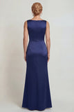 Robe de la mère de la mariée longue sirène en satin à col bateau bleu marine avec des appliques