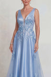 Robe de la mère de la mariée à col en V appliquée à fleurs bleues appliquées