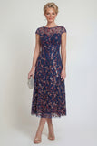 Robe de la mère de la mariée à étui marine scintillante à paillettes à col bateau