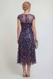Robe de la mère de la mariée à étui marine scintillante à paillettes à col bateau