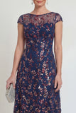Robe de la mère de la mariée à étui marine scintillante à paillettes à col bateau