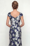 Robe de mère de la mariée à motifs de sirène bleu marine avec manches courtes