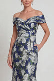 Robe de mère de la mariée à motifs de sirène à motifs floraux bleu marine avec poches