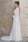 Chiffon ivoire scintillant Une robe de mariée longue à col en V avec fente
