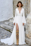 Robe de mariée à manches longues à manches longues en ivoire à col en V avec fente