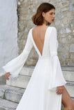 Robe de mariée à manches longues à manches longues en ivoire à col en V avec fente