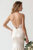 Robe de mariée sirène en satin en satin ivoire à bretelles en traîne