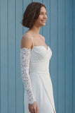 Robe de mariée sirène en épaule froide, traîne froncée et fente