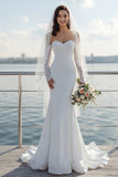 Robe de mariée en traîne sirène à épaules dénudée ivoire avec dentelle