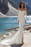 Robe de mariée en traîne à balayage d’épaule en mer ivoire avec fente